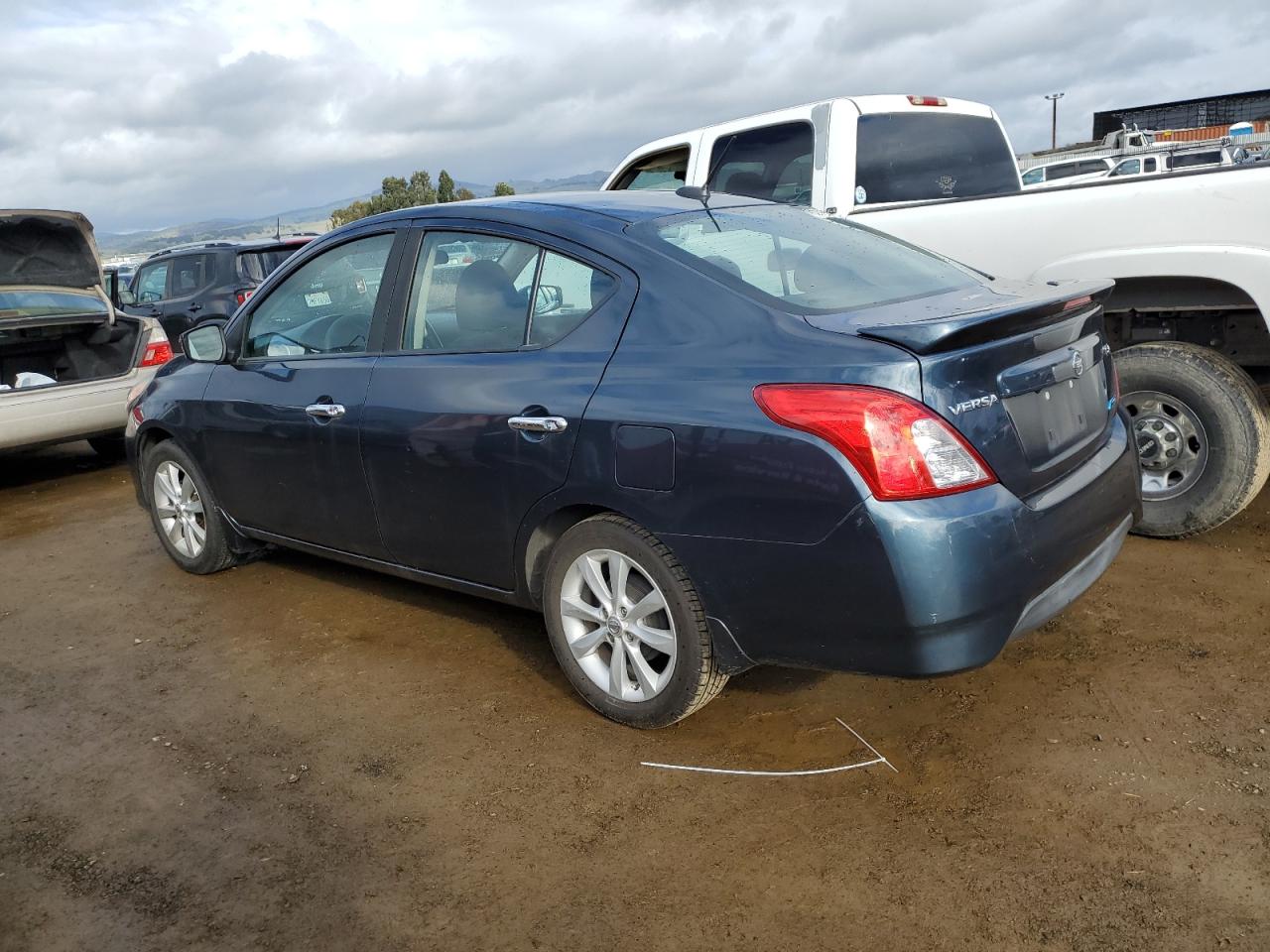 Lot #3048394763 2015 NISSAN VERSA S