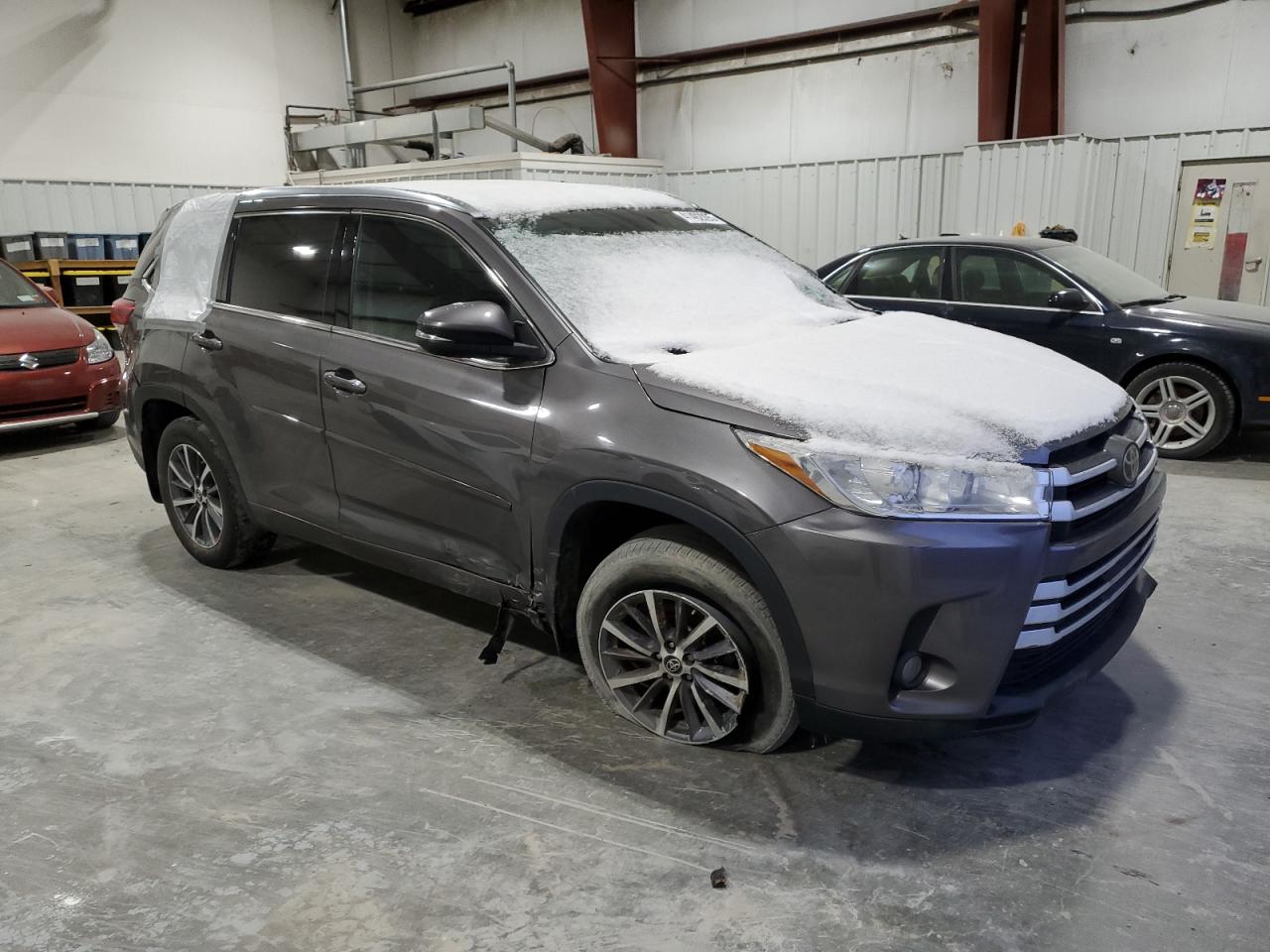 Lot #3052356601 2018 TOYOTA HIGHLANDER