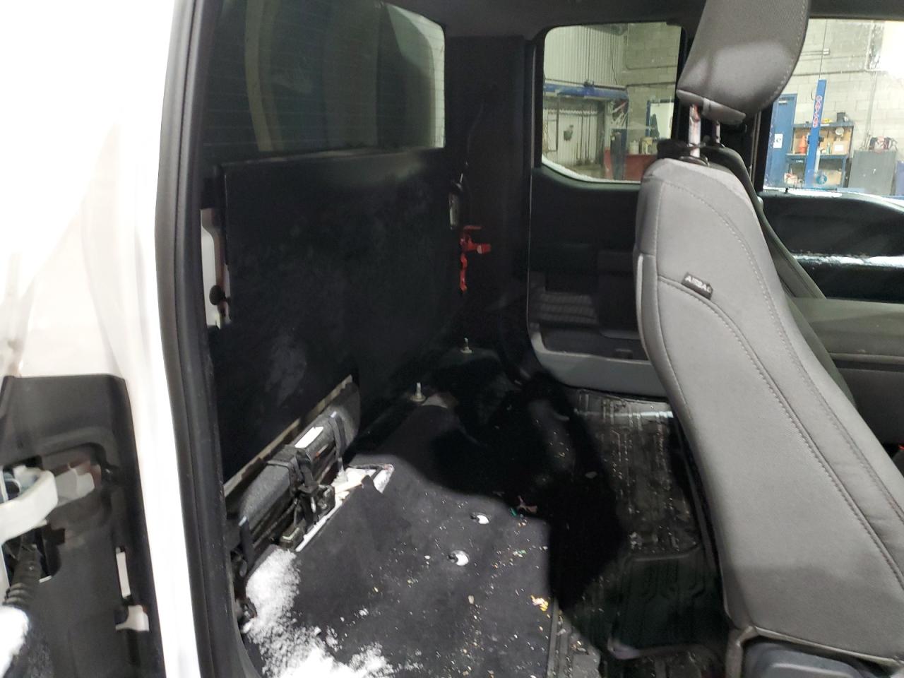 FORD F-150 SUPER CAB