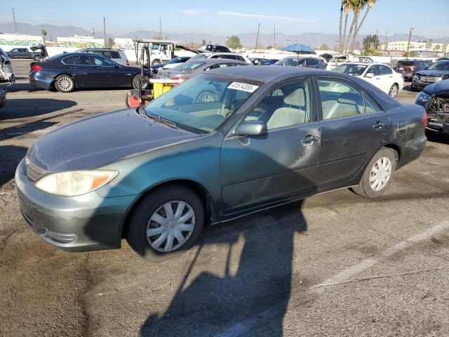 TOYOTA CAMRY LE 2002 gray  gas JTDBE32K520131339 photo #1