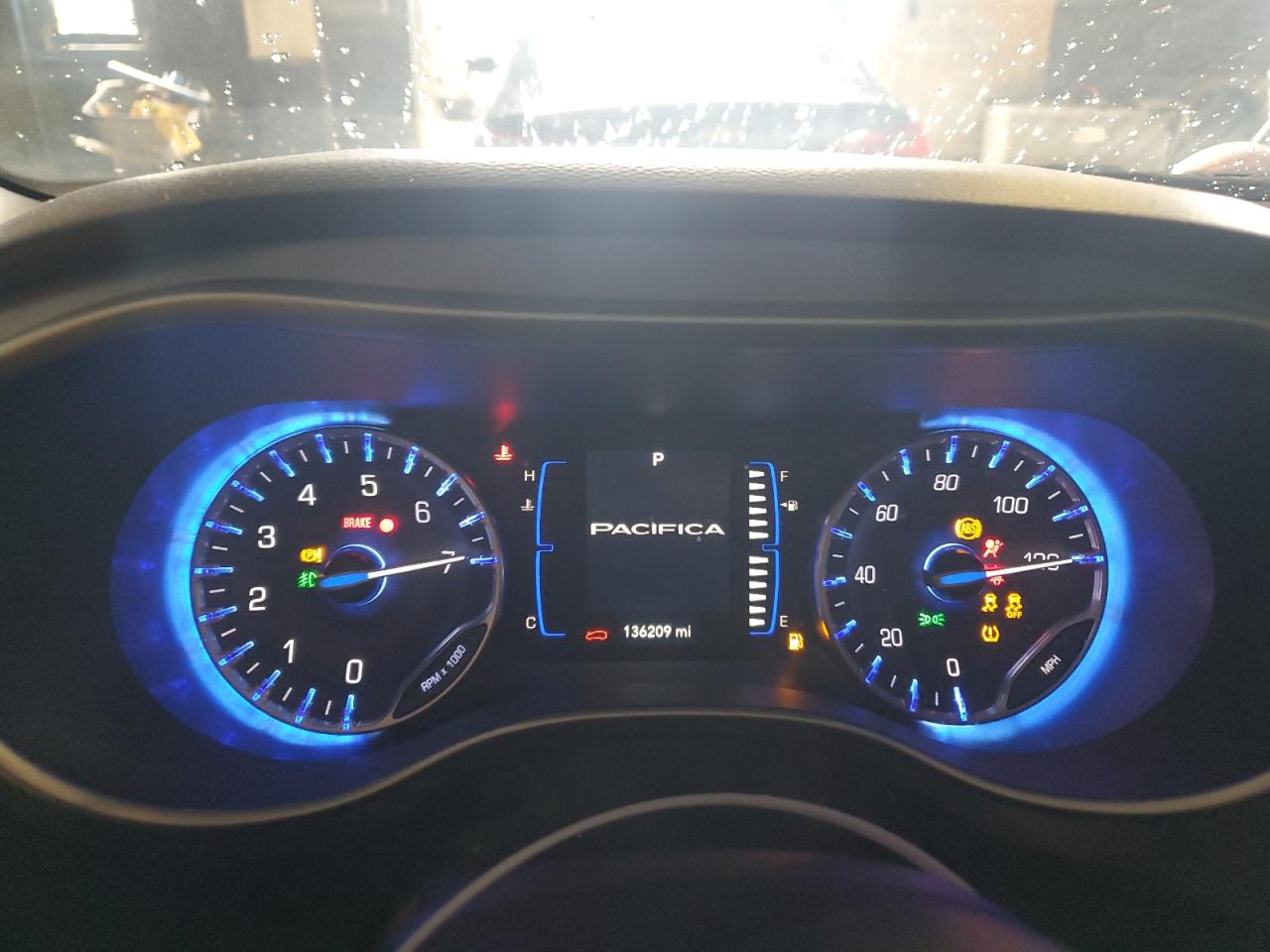 CHRYSLER PACIFICA TOURING L