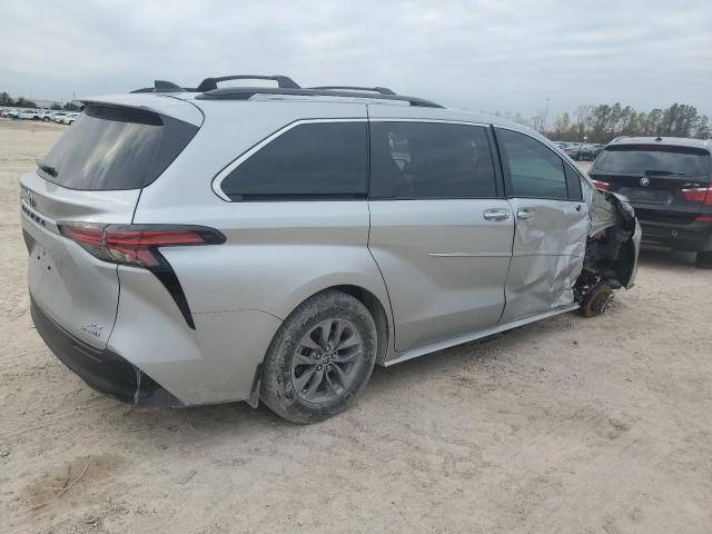 2021 TOYOTA SIENNA XLE - 5TDYRKEC5MS071415