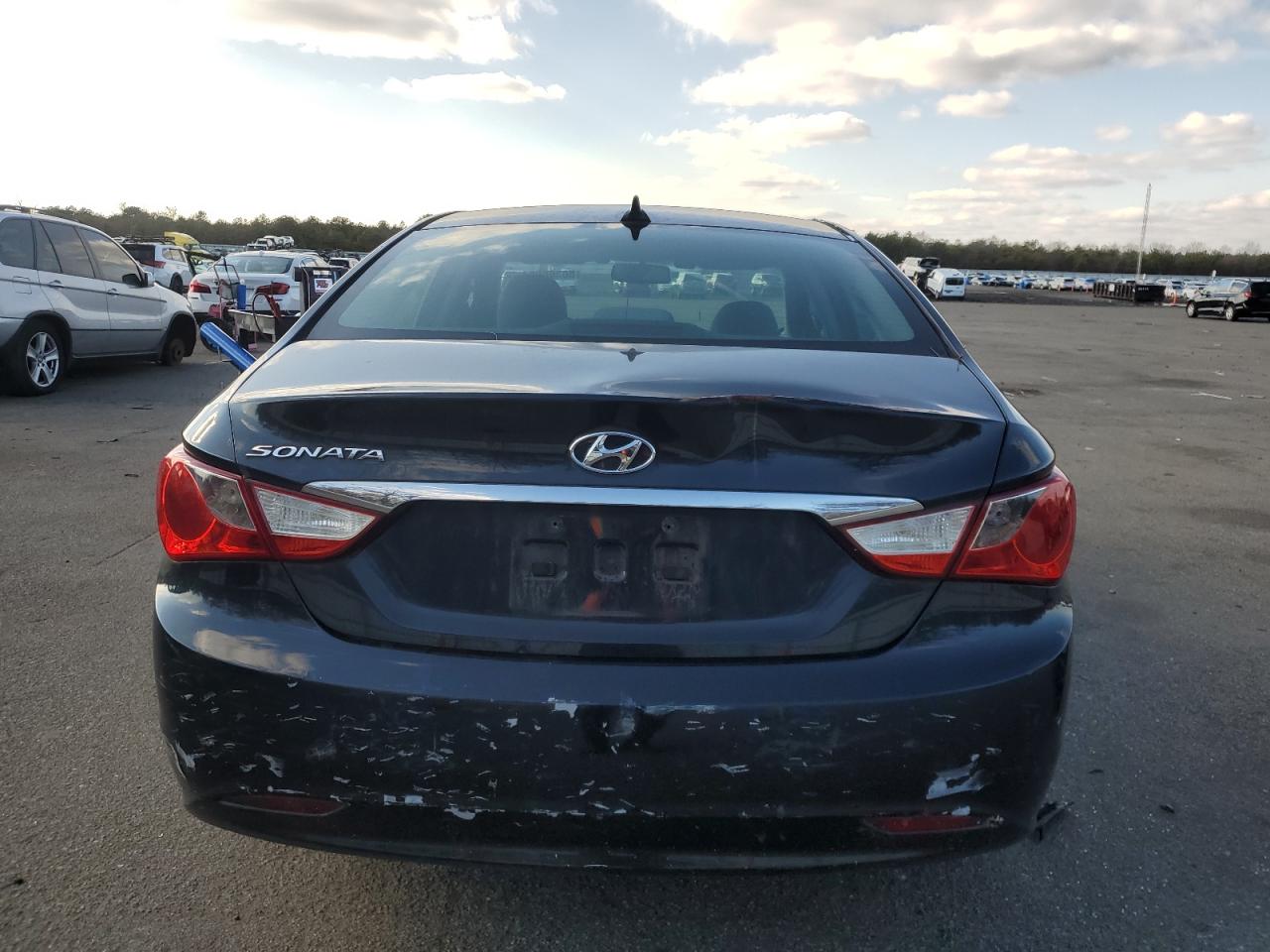 Lot #3050510112 2012 HYUNDAI SONATA GLS