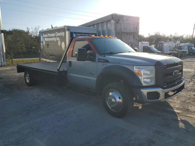 FORD F-550 SUPER DUTY