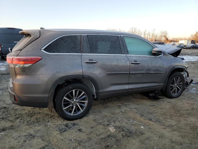 2018 TOYOTA HIGHLANDER 5TDJZRFH3JS523409