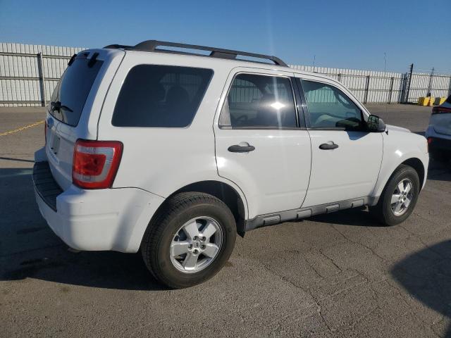 FORD ESCAPE XLT 2010 white  gas 1FMCU0D71AKC52091 photo #4