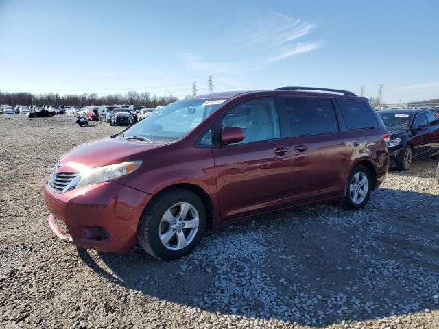 TOYOTA SIENNA LE