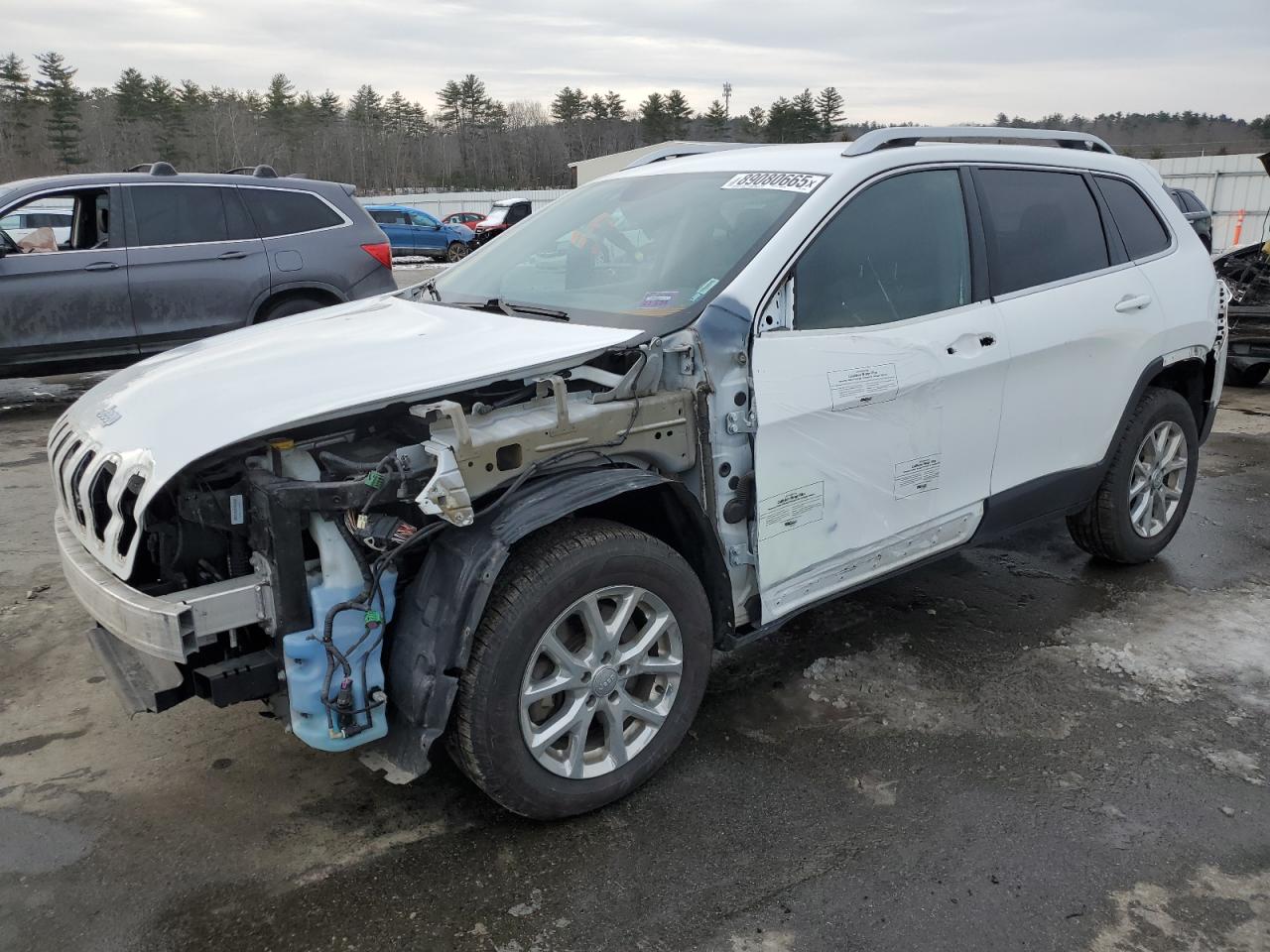  Salvage Jeep Grand Cherokee