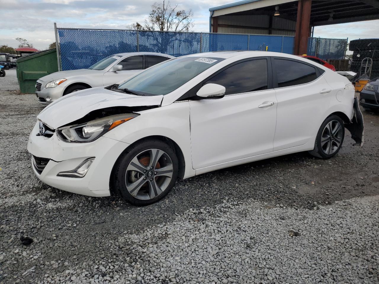 HYUNDAI ELANTRA SE