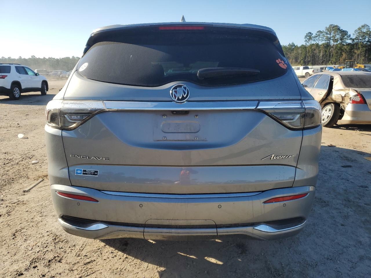 BUICK ENCLAVE AVENIR