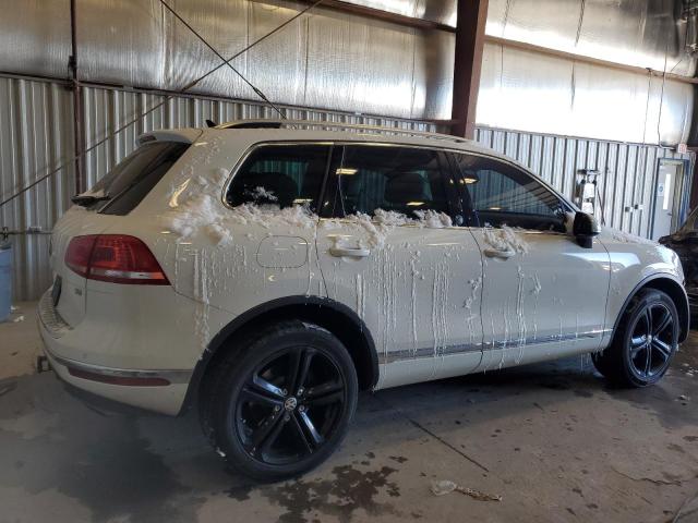 2017 VOLKSWAGEN TOUAREG WO WVGRF7BP5HD002450