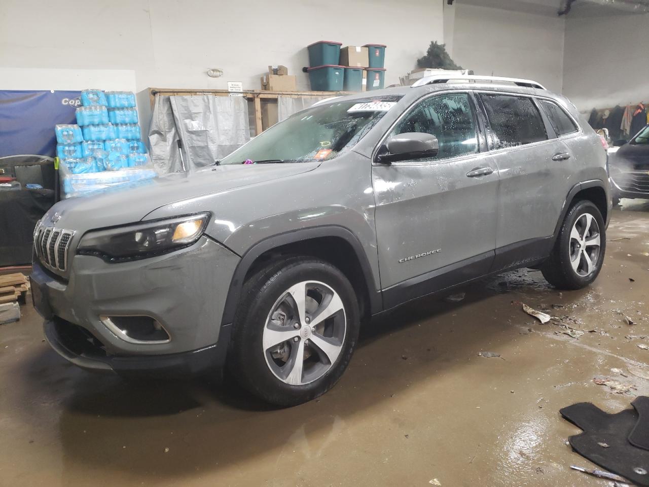  Salvage Jeep Grand Cherokee