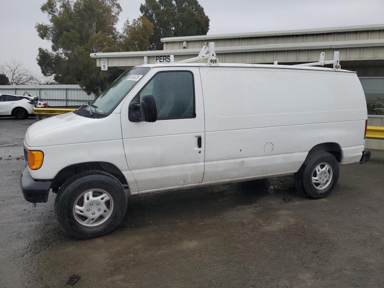  Salvage Ford Econoline