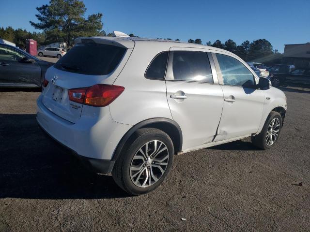 MITSUBISHI OUTLANDER 2017 white  gas JA4AP3AU5HZ015467 photo #4