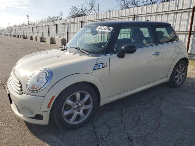 MINI COOPER 2009 beige  gas WMWMF33599TU75759 photo #1