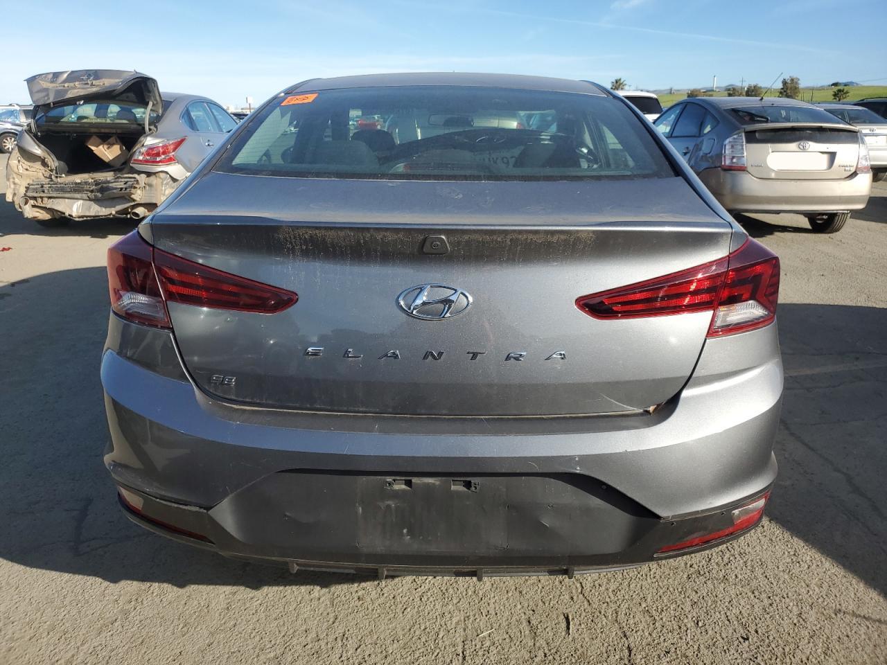 Lot #3044656212 2019 HYUNDAI ELANTRA SE