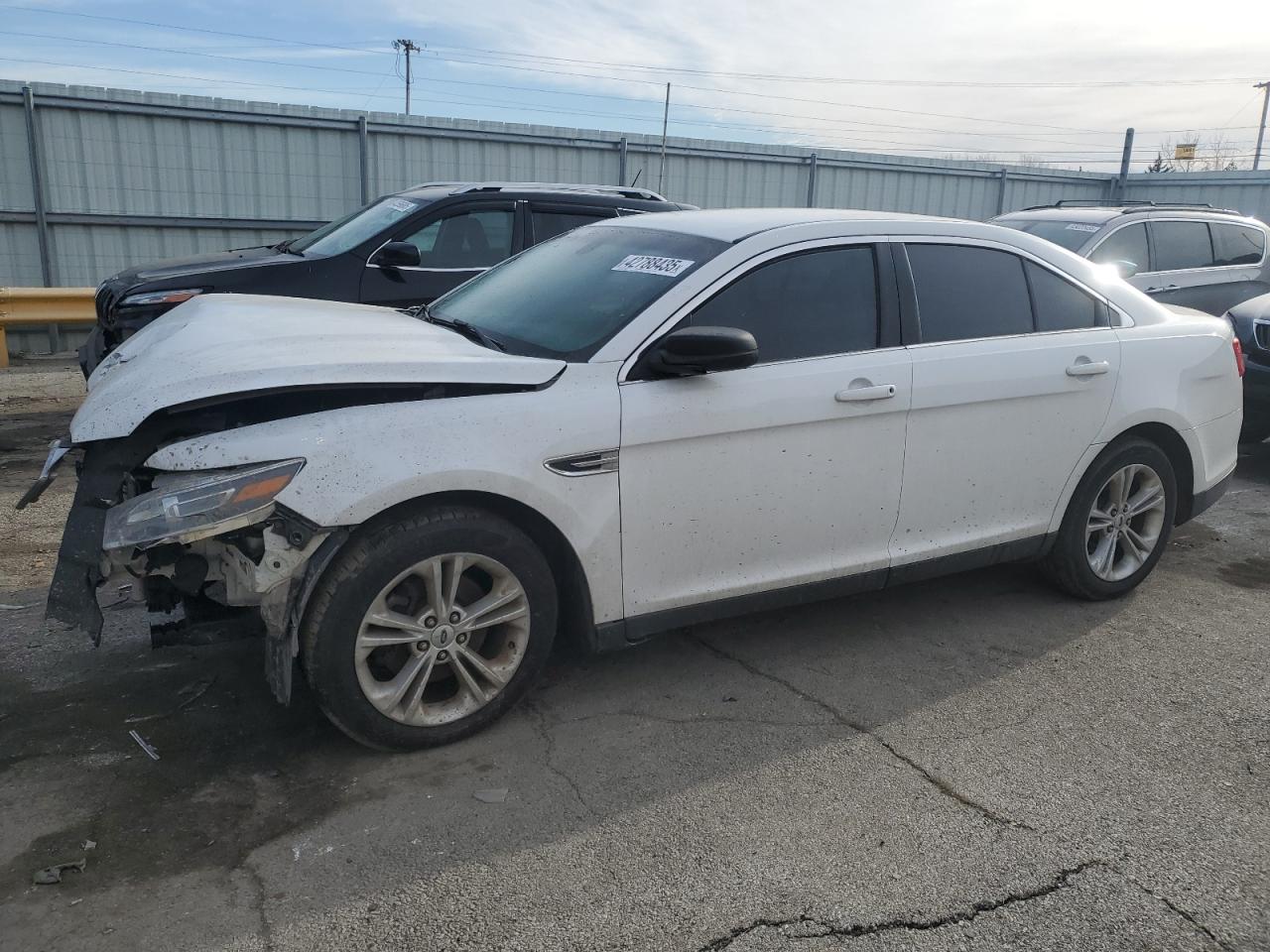 FORD TAURUS SE