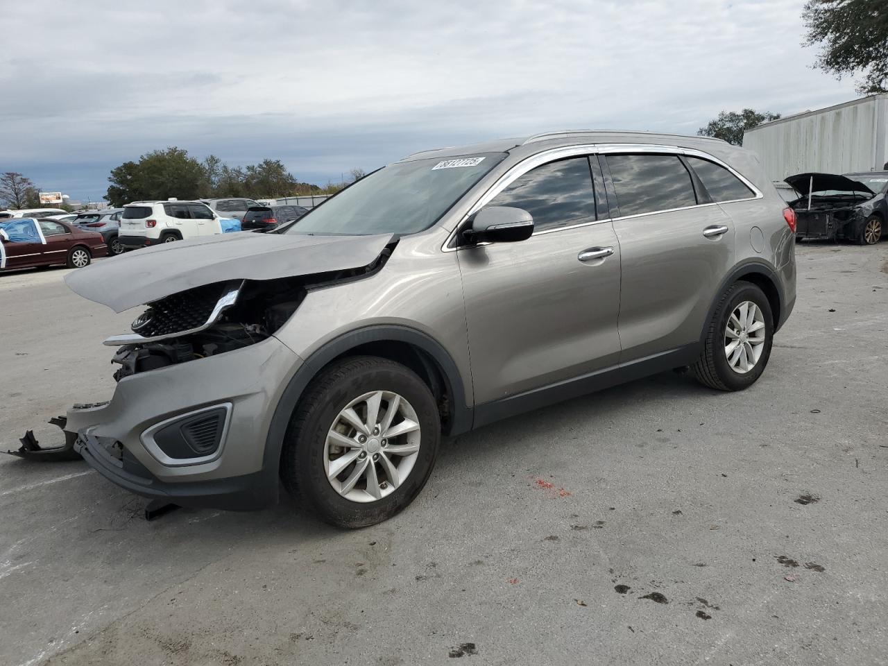  Salvage Kia Sorento