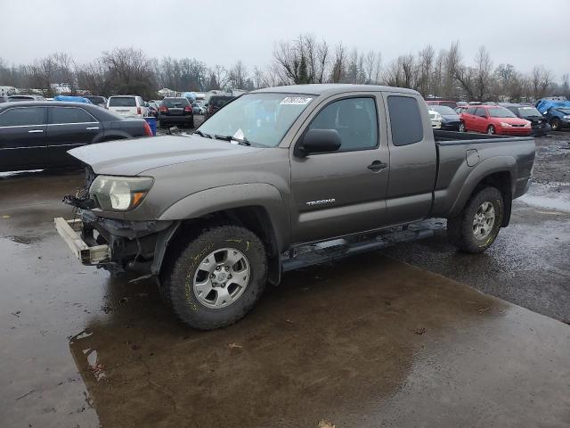 TOYOTA TACOMA