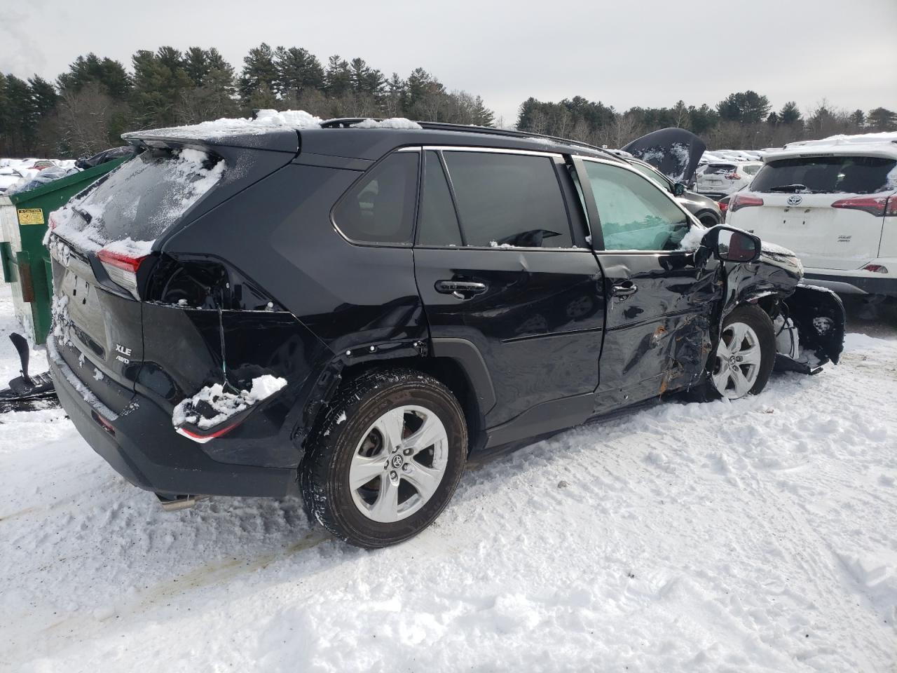 TOYOTA RAV4 XLE