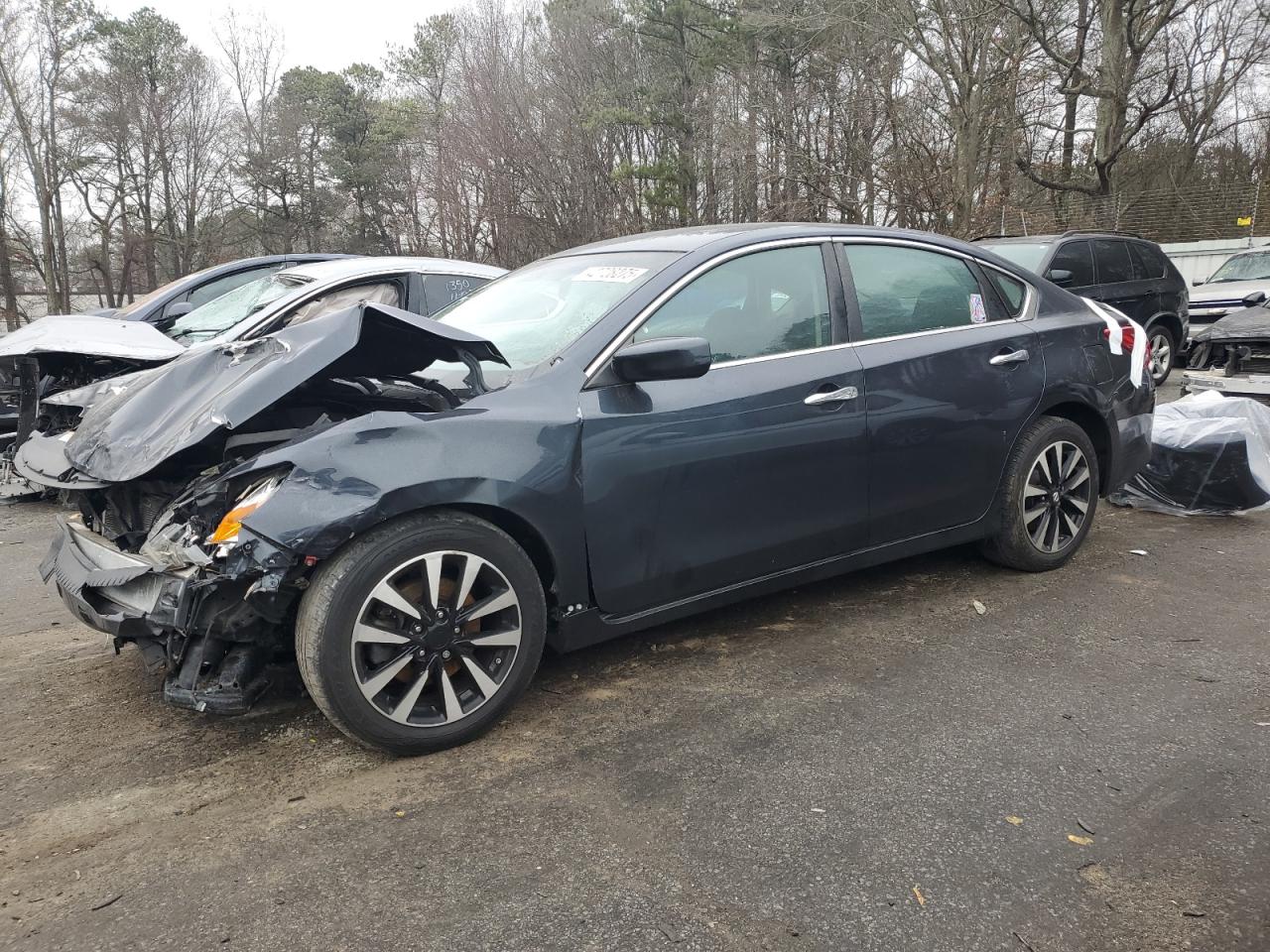  Salvage Nissan Altima