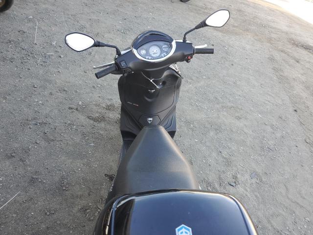 2014 PIAGGIO MOTORCYCLE ZAPM798G5E7001368