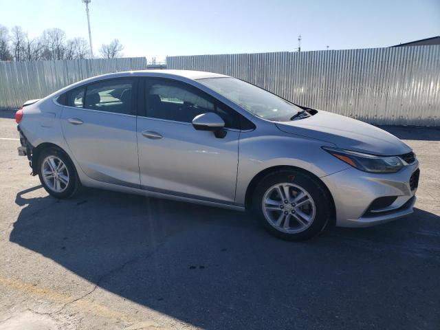 Vin: 1g1be5sm1h7102202, lot: 42531655, chevrolet cruze lt 20174