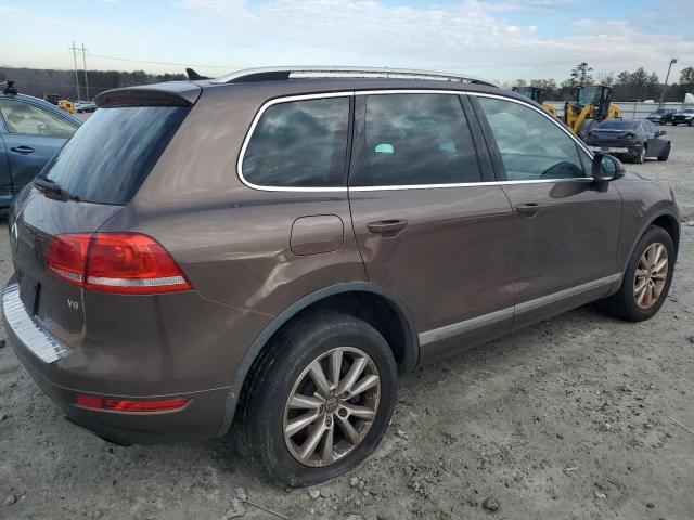 VOLKSWAGEN TOUAREG V6 2013 brown  gas WVGEF9BP1DD006810 photo #4