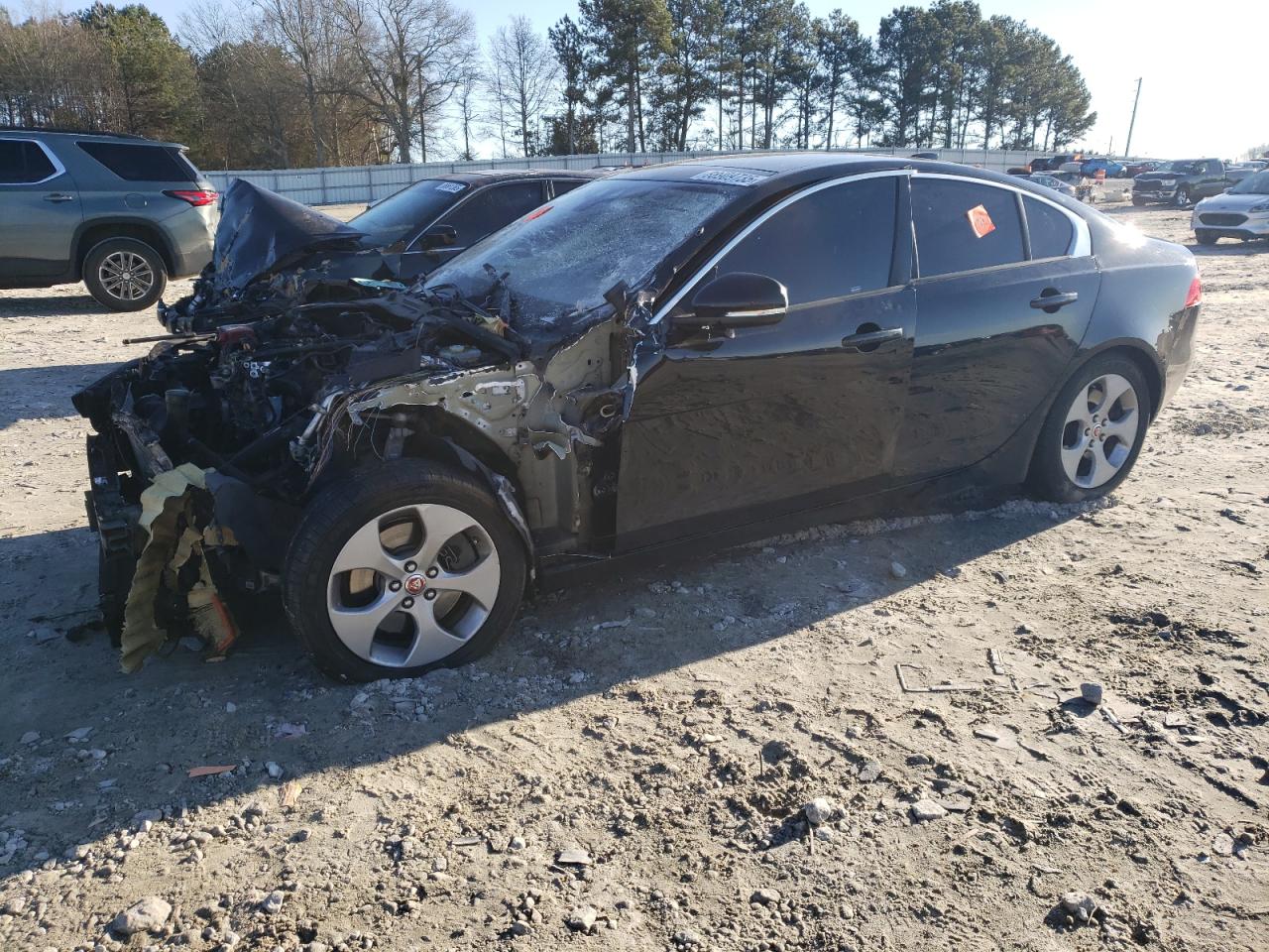 SAJAR4BG7HA963142 JAGUAR XE 2017