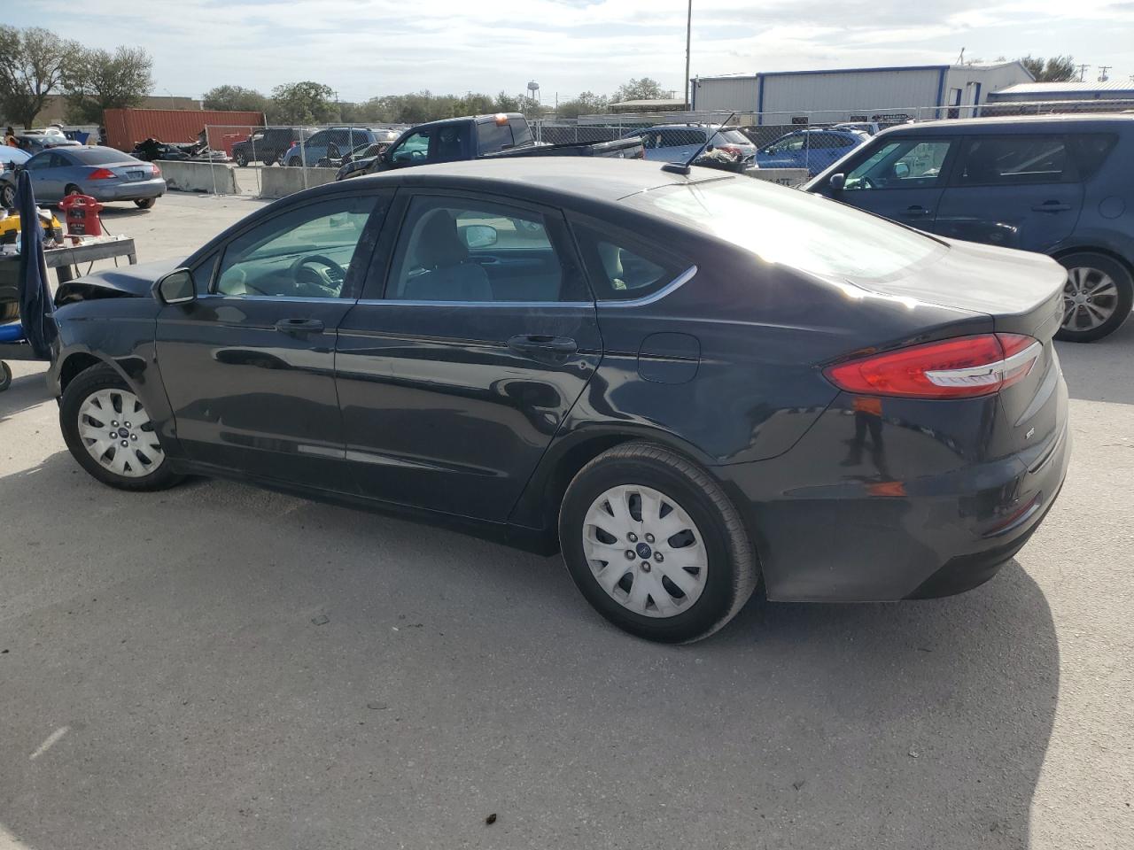 Lot #3048511960 2019 FORD FUSION S