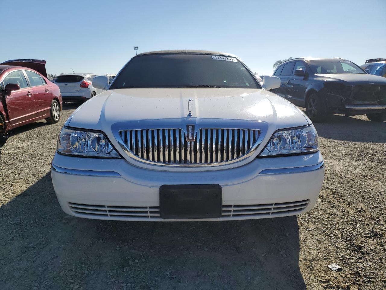 Lot #3058623464 2004 LINCOLN TOWN CAR E