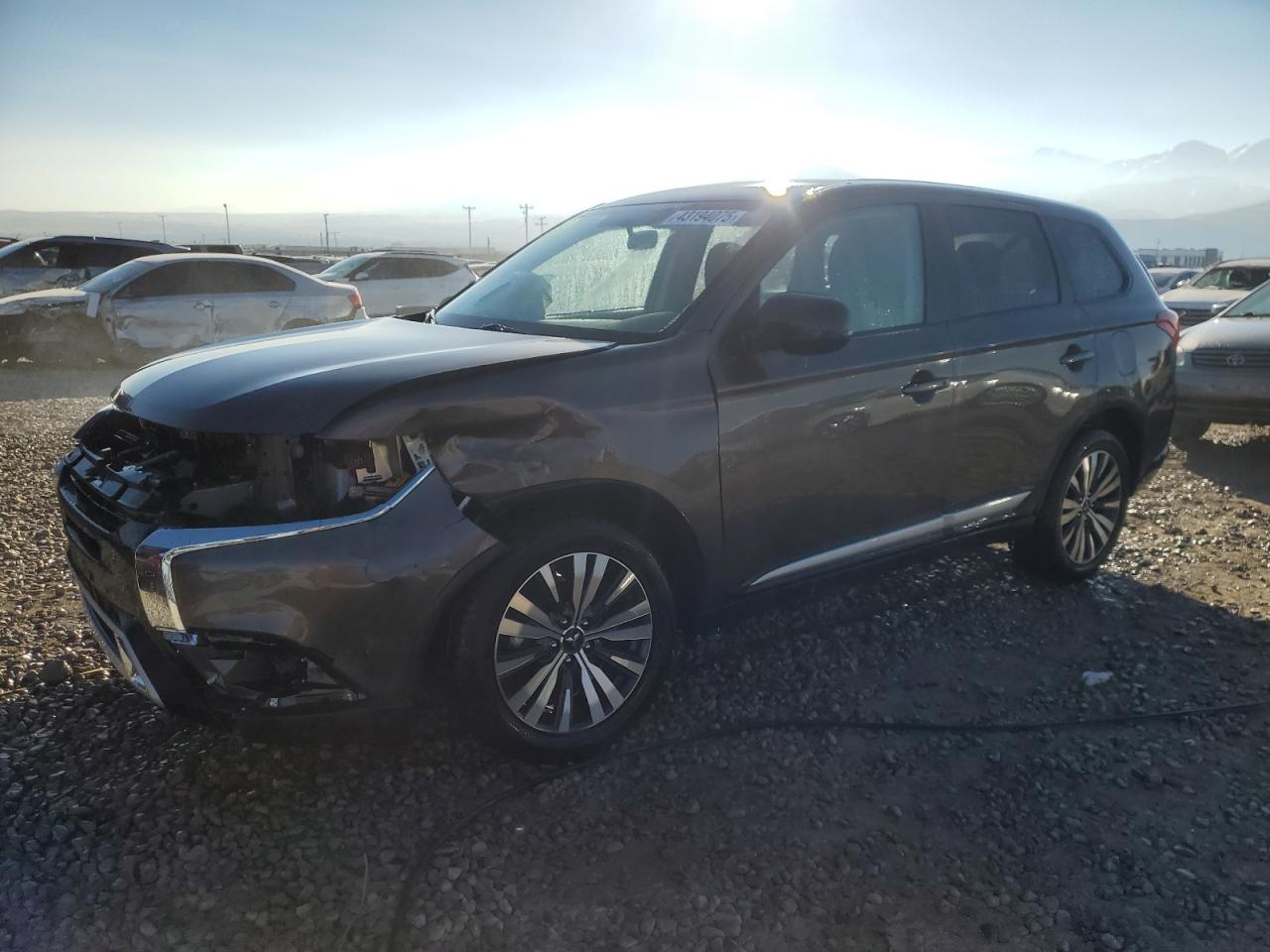  Salvage Mitsubishi Outlander