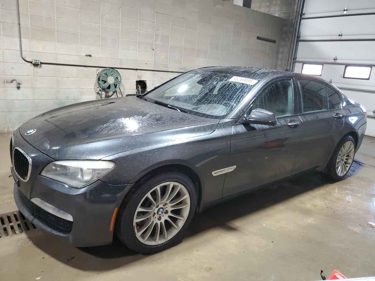  Salvage BMW 7 Series