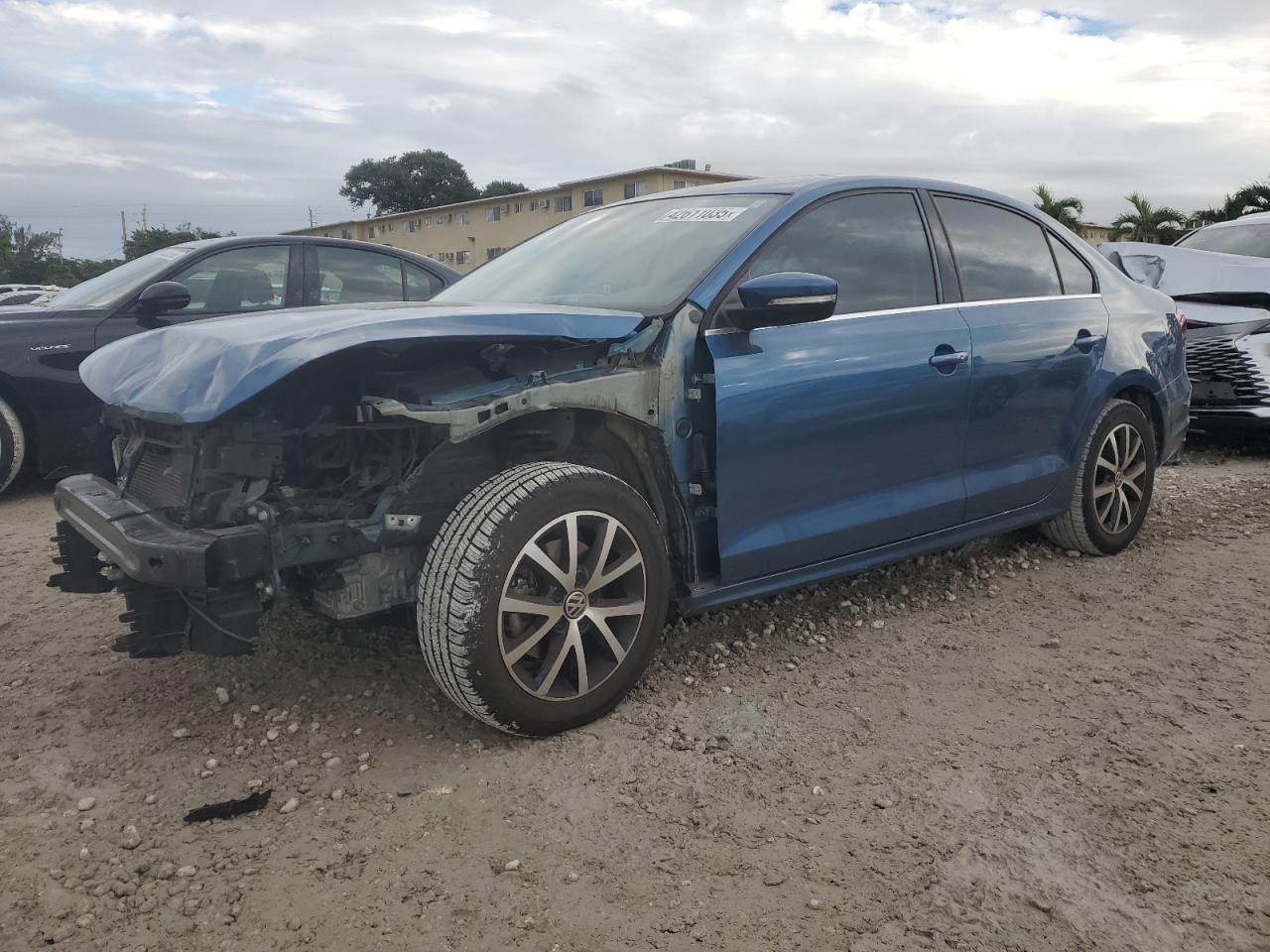  Salvage Volkswagen Jetta