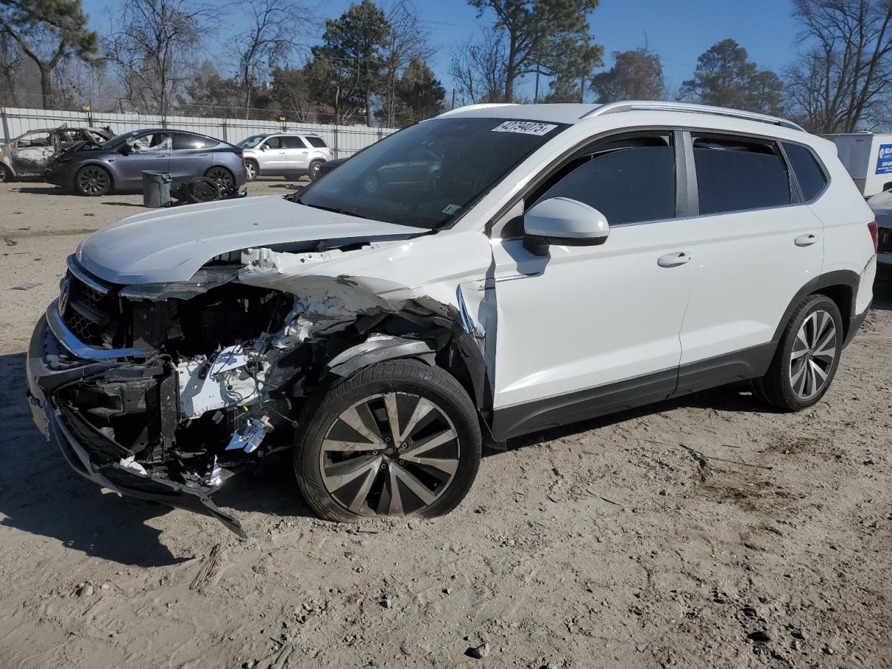 3VVSX7B23NM010331 VOLKSWAGEN TAOS SE 2022