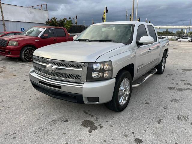 CHEVROLET SILVERADO 2010 silver crew pic flexible fuel 3GCRCSEA5AG185722 photo #3