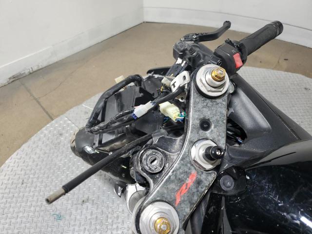 2009 YAMAHA YZFR6 JYARJ16E99A012048