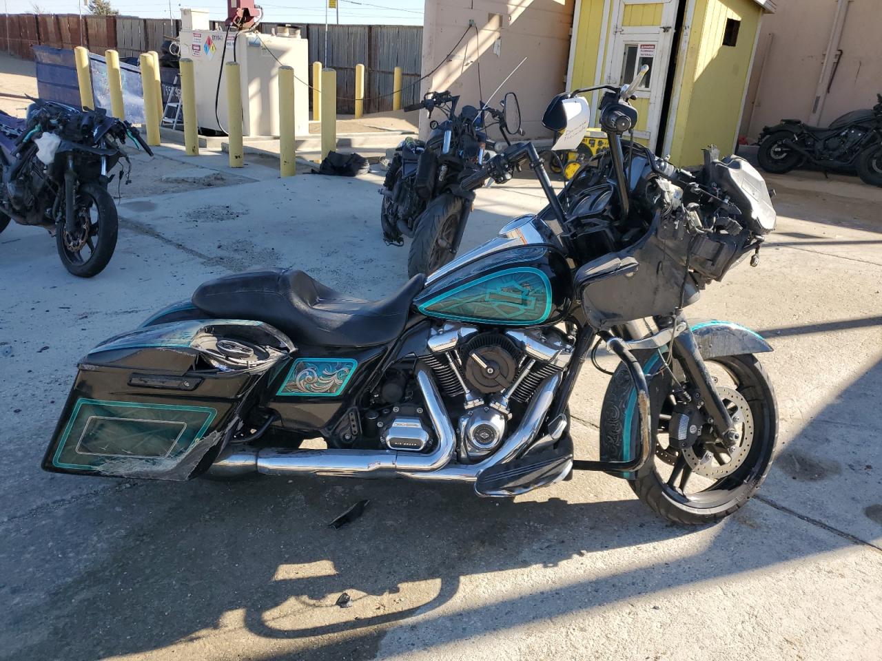 1HD1KTC11HB603008 HARLEY-DAVIDSON FLTRXS ROA 2017