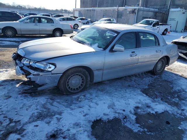 2000 LINCOLN TOWN CAR E #3066647563