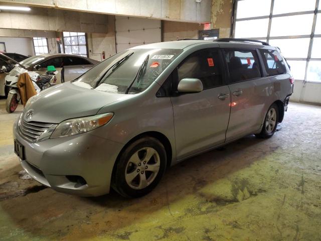 TOYOTA SIENNA LE