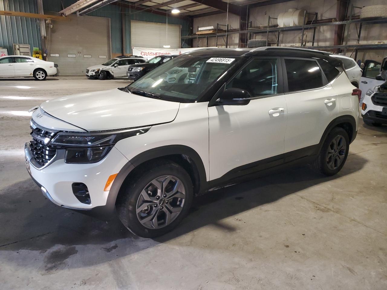  Salvage Kia Seltos