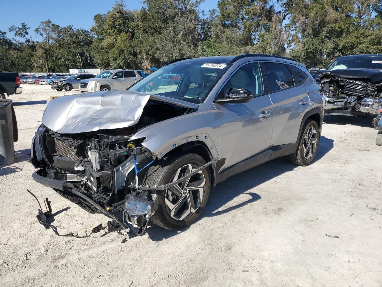  Salvage Hyundai TUCSON