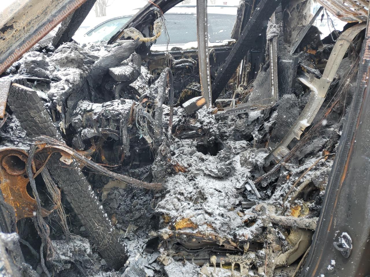 CADILLAC ESCALADE ESV PREMIUM