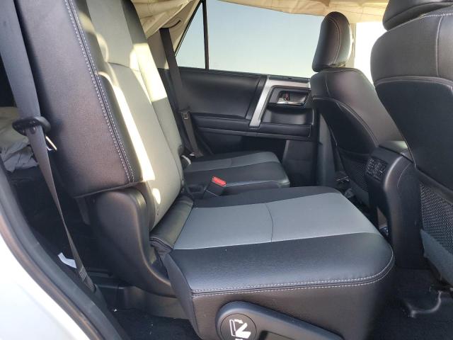 2023 TOYOTA 4RUNNER SE - JTENU5JR1P6182251