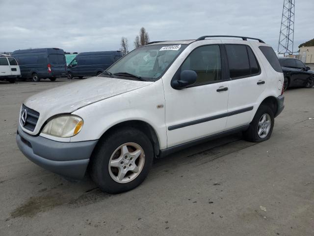 MERCEDES-BENZ ML 320 1999 white 4dr spor gas 4JGAB54EXXA074348 photo #1