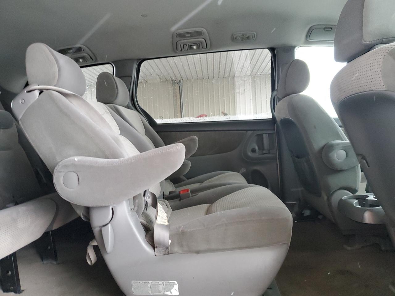 Lot #3274773200 2006 TOYOTA SIENNA CE