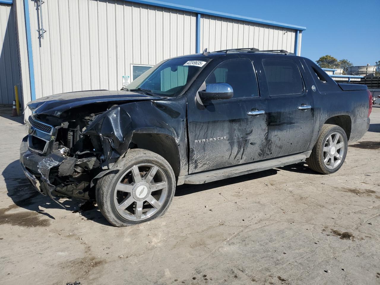  Salvage Chevrolet Avalanche