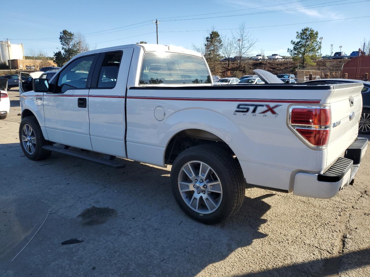 FORD F-150 SUPER CAB