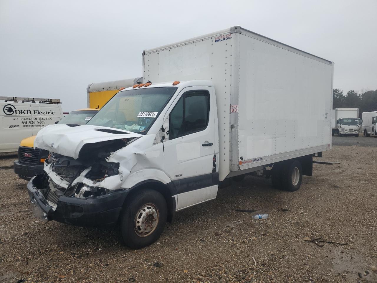  Salvage Mercedes-Benz Sprinter