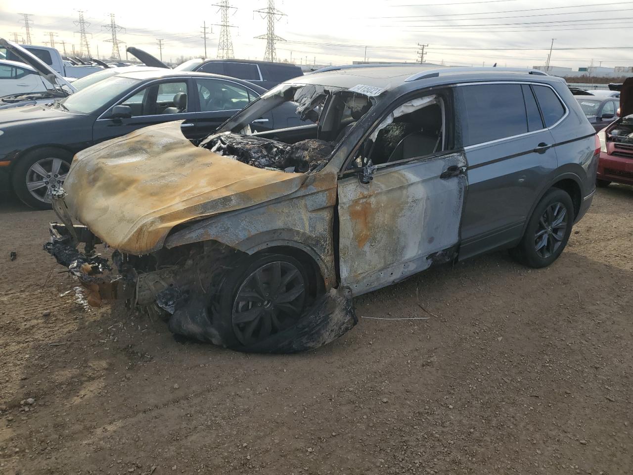 VOLKSWAGEN TIGUAN SE